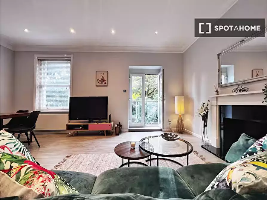 Immagine 18 di Appartamento in affitto  in Daleham Gardens a Camden Town