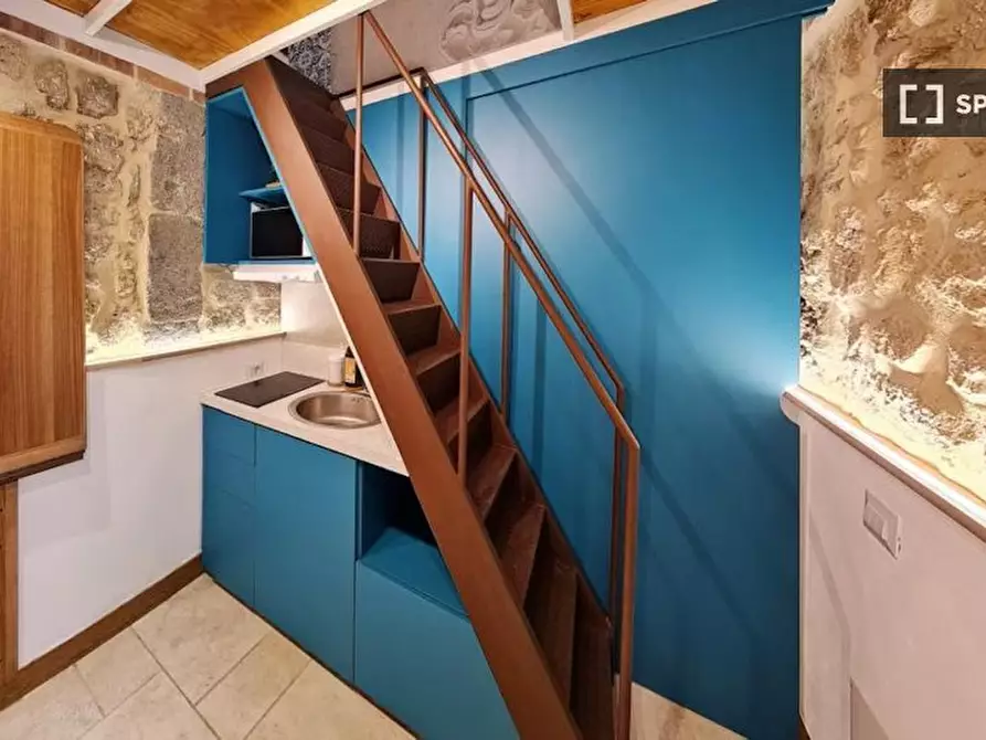 Immagine 8 di Appartamento in affitto  in Via S. Pellegrino a Napoli