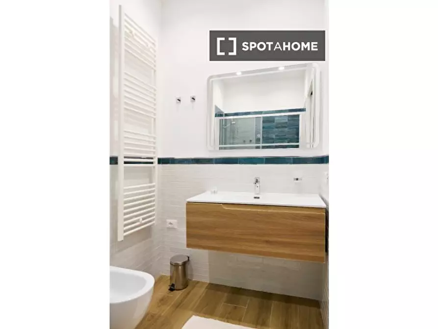 Immagine 8 di Appartamento in affitto  in Via Giulia di Gallese a Roma