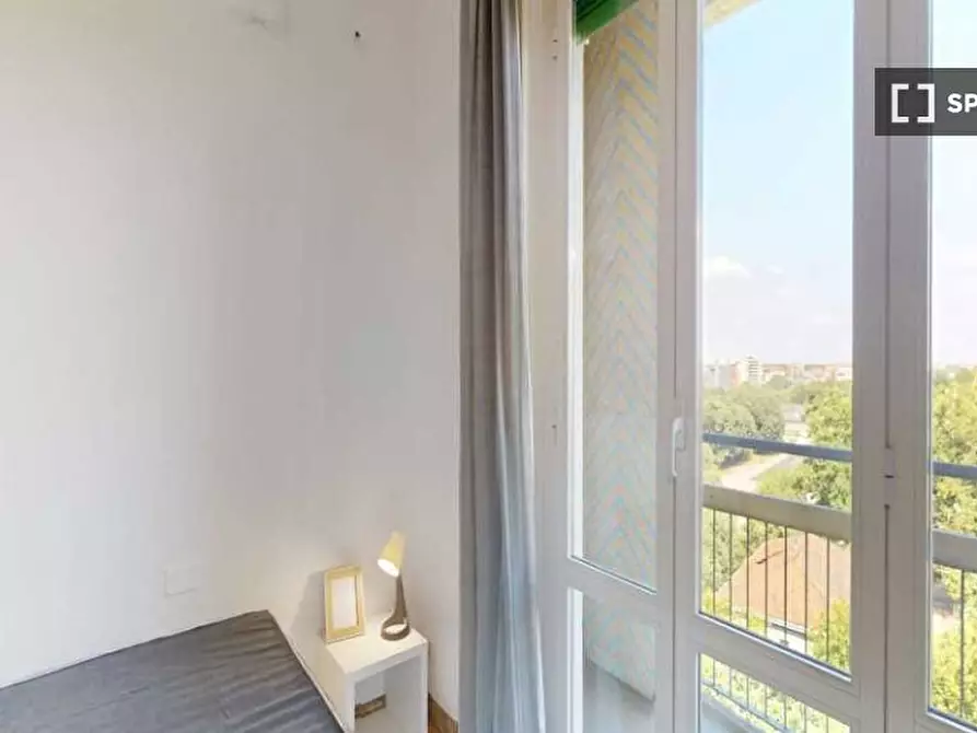 Immagine 3 di Camera condivisa in affitto  in Viale Molise a Milano