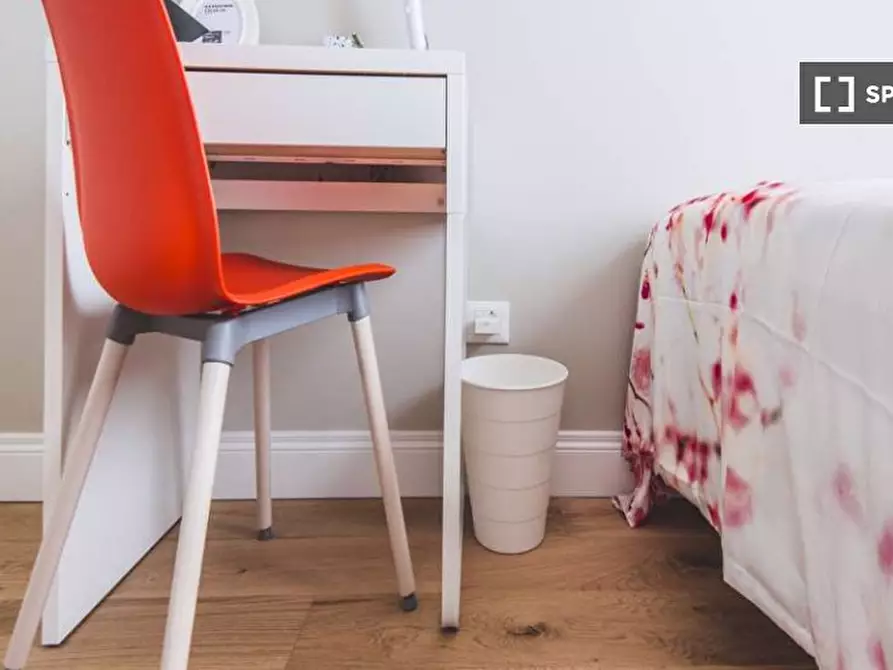 Immagine 5 di Camera condivisa in affitto  in Via Spalato a Milano