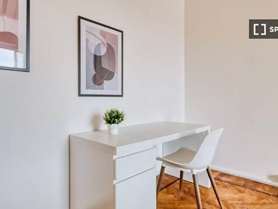 Immagine 3 di Camera condivisa in affitto  in Via Vigevano a Milano