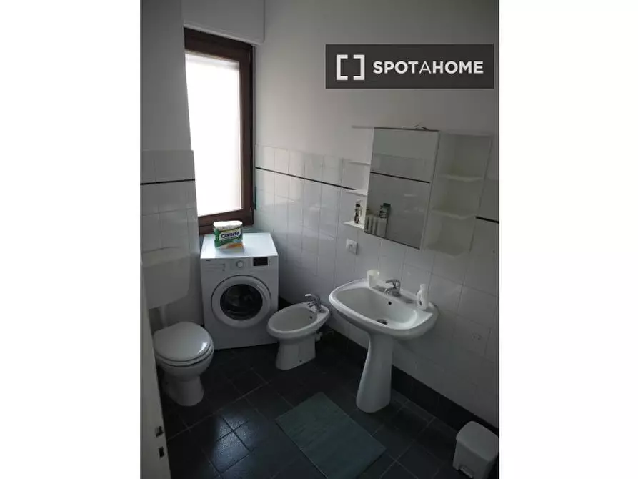 Immagine 10 di Camera condivisa in affitto  in Via Gian Domenico Cassini a Torino