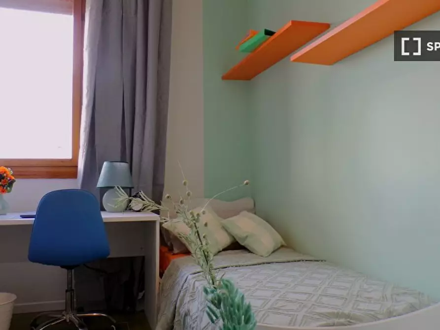 Immagine 8 di Camera condivisa in affitto  in Rodolfo Mondolfo a Bologna