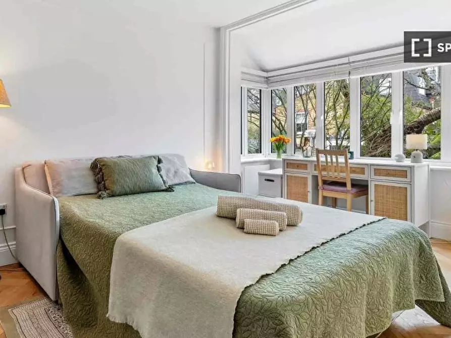 Immagine 15 di Appartamento in affitto  in Coniger Road a Hammersmith
