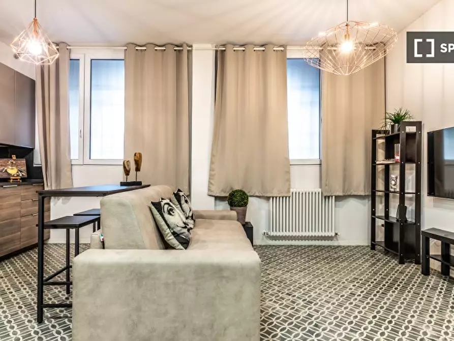 Immagine 8 di Appartamento in affitto  in Via S. Carlo a Bologna