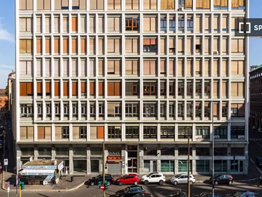 Immagine 19 di Camera condivisa in affitto  in Via Larga a Milano