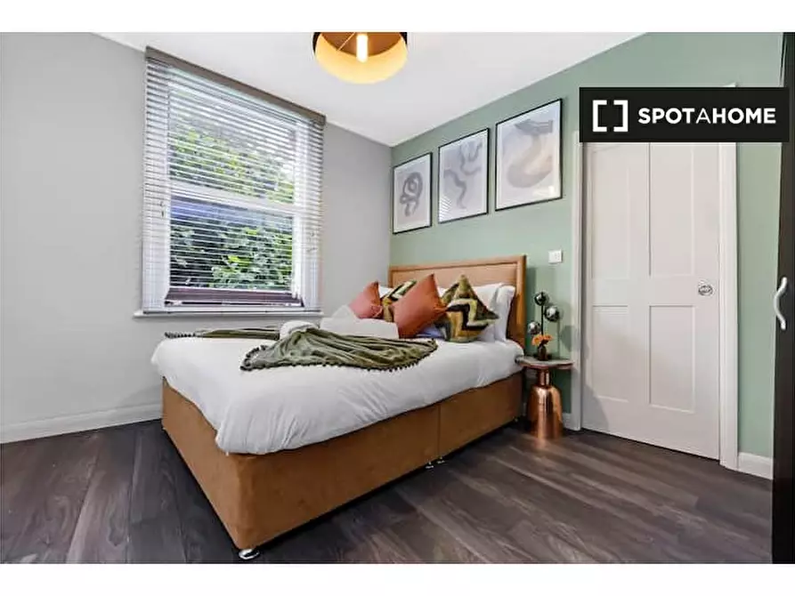 Immagine 9 di Appartamento in affitto  in Flat a Camden Town