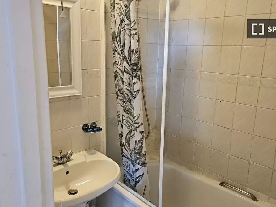 Immagine 18 di Appartamento in affitto  in B (2nd floor flat) Lower Addiscombe Rd a Croydon