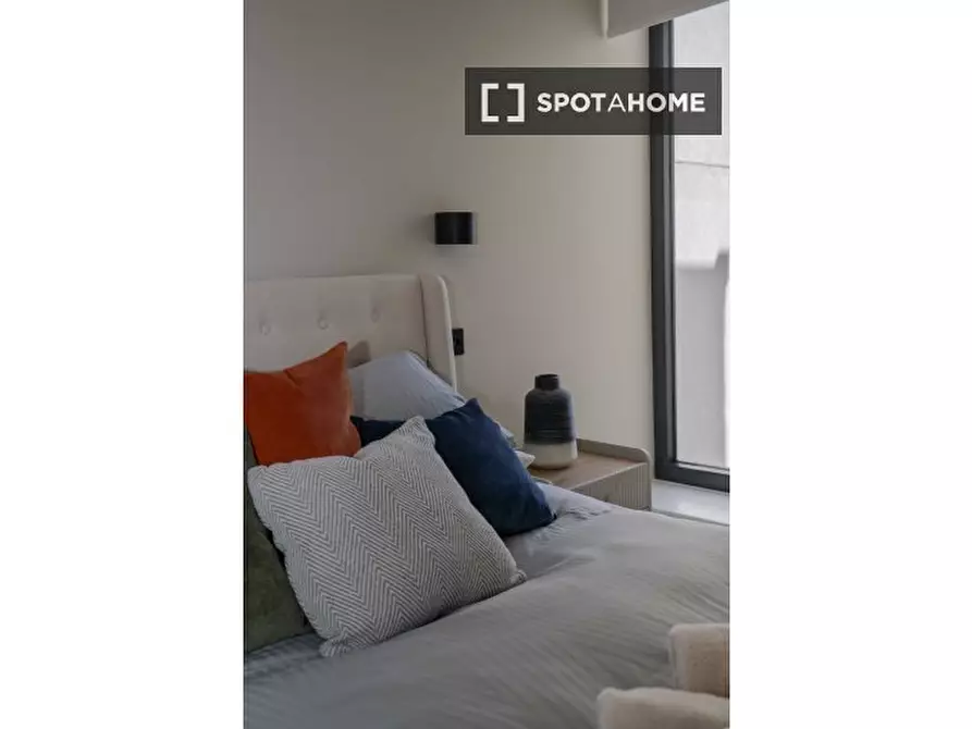 Immagine 6 di Appartamento in affitto  in Elm Grove a Merton
