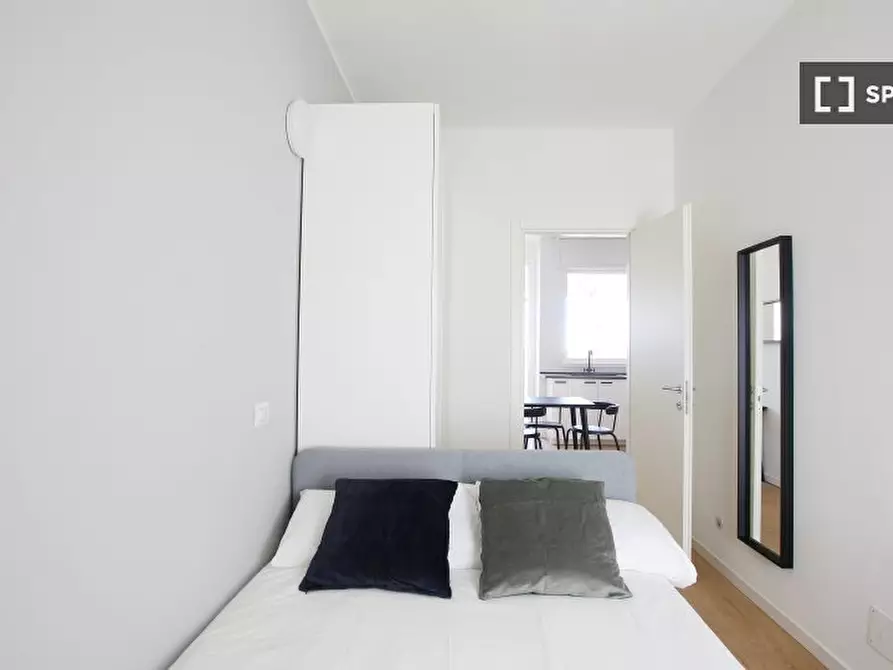 Immagine 5 di Camera condivisa in affitto  in Via Carlo Marx a Milano