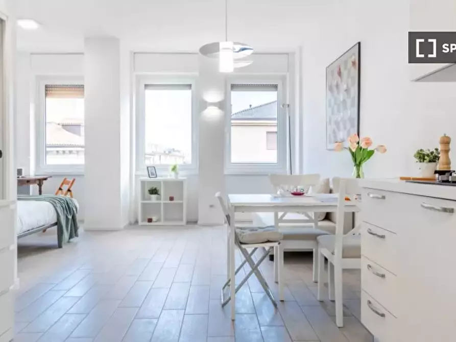 Immagine 4 di Ufficio in affitto  in Via Lodovico Mancini a Milano