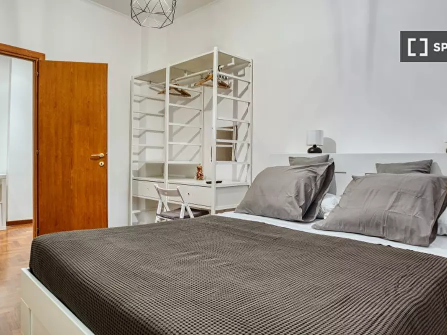 Immagine 7 di Appartamento in affitto  in V.le Leonardo da Vinci a Roma