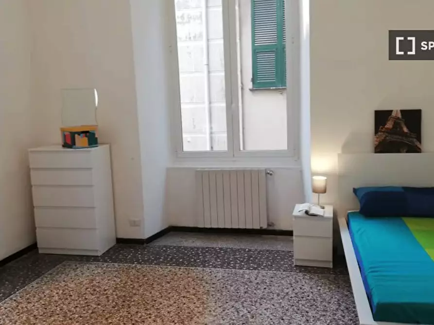 Immagine 11 di Camera condivisa in affitto  in Via Caffaro a Genova