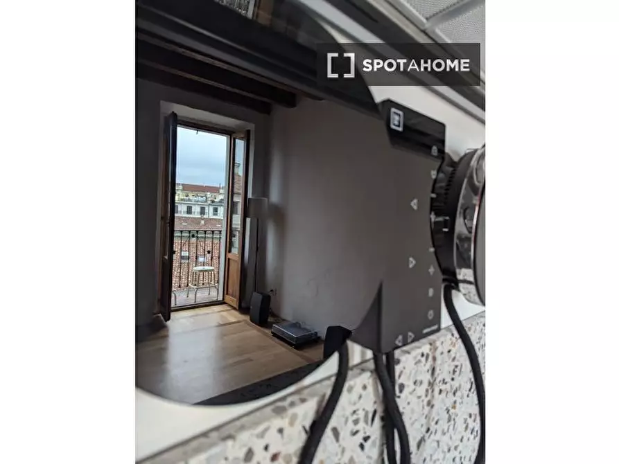 Immagine 1 di Ufficio in affitto  in Via Pioppette a Milano