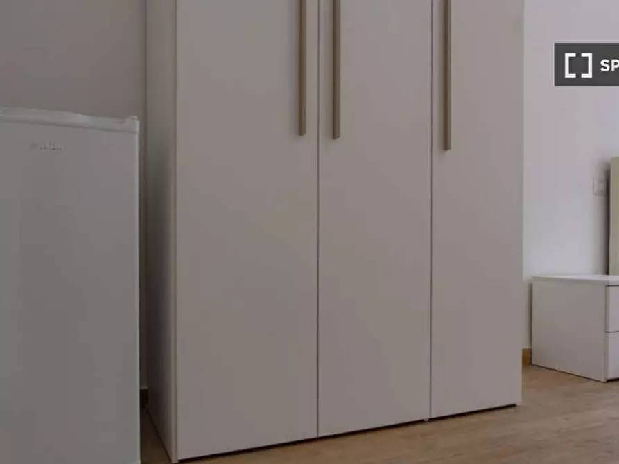 Immagine 5 di Camera condivisa in affitto  in VIA STRADIVARI a Milano