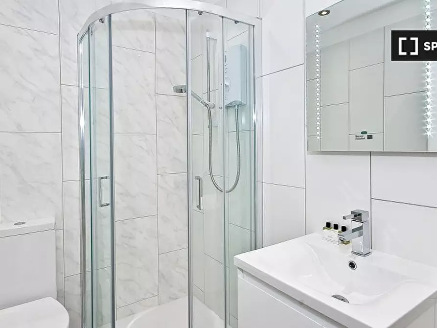 Immagine 6 di Appartamento in affitto  in Flat 7 Greek St a 