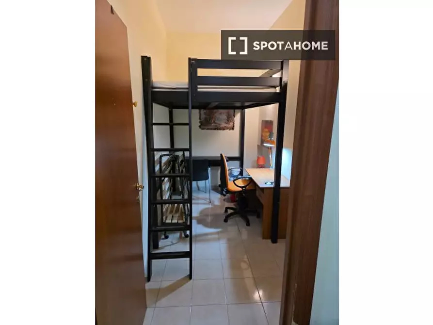 Immagine 13 di Appartamento in affitto  in Via dei Tribunali a Napoli