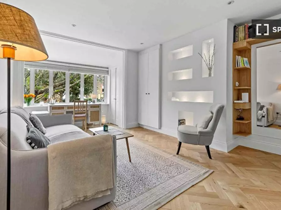 Immagine 1 di Appartamento in affitto  in Coniger Road a Hammersmith