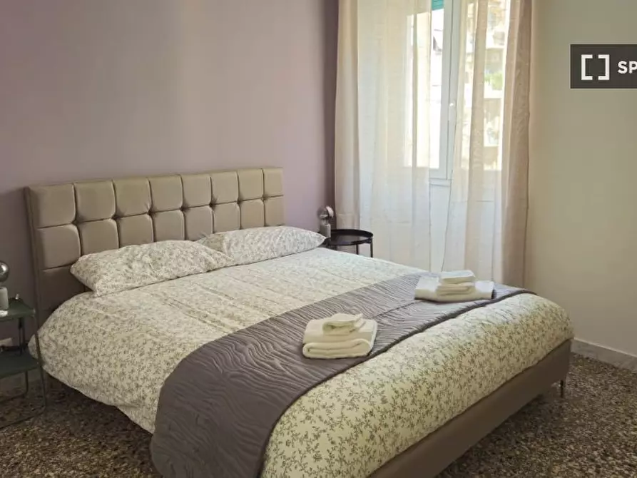 Immagine 1 di Appartamento in affitto  in Via Gian Luca Squarcialupo a Roma