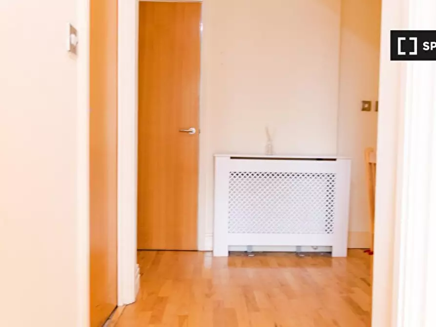 Immagine 5 di Camera condivisa in affitto  in flat a Poplar