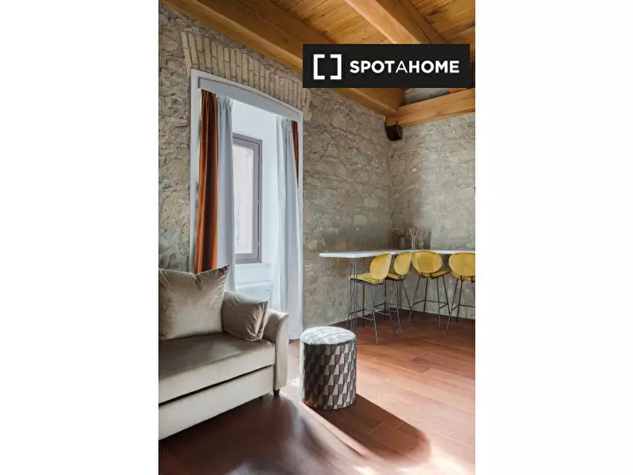 Immagine 5 di Appartamento in affitto  in Via del Collegio Capranica a Roma