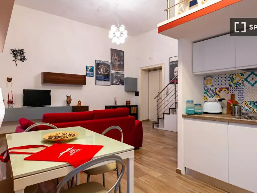 Immagine 14 di Appartamento in affitto  in Corso Umberto I a Napoli