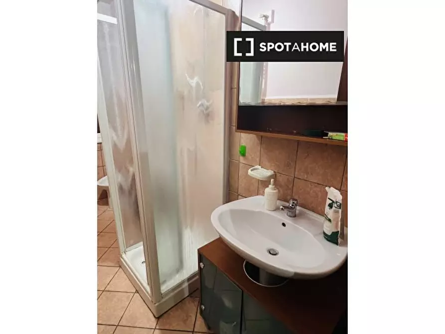 Immagine 14 di Camera condivisa in affitto  in Via Aurelia a Roma