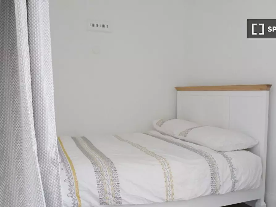 Immagine 3 di Appartamento in affitto  in Howitt Rd a Camden Town