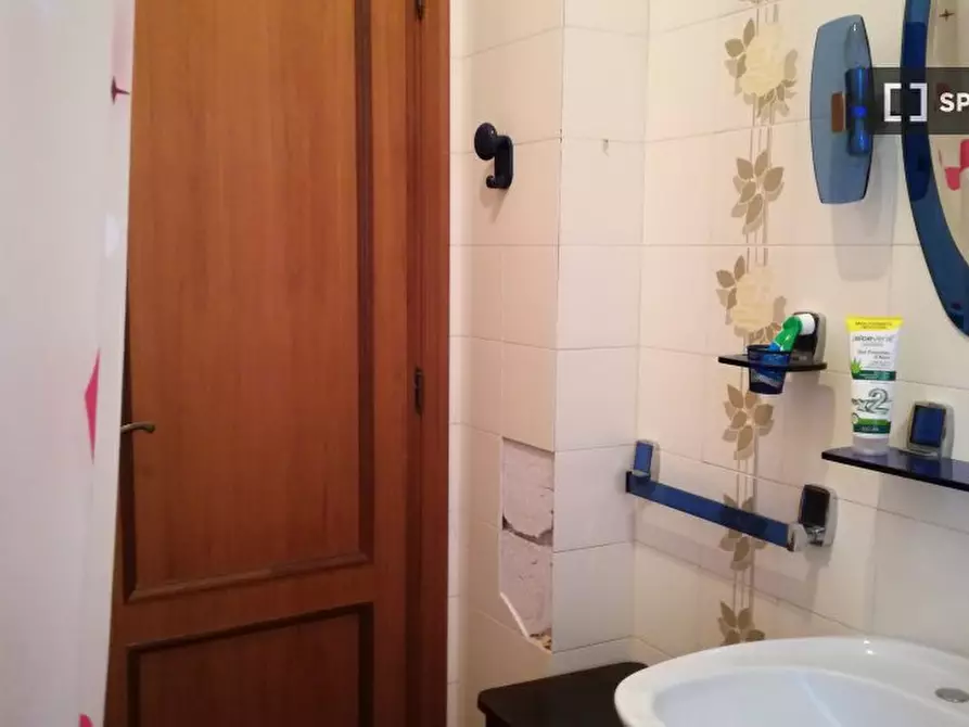 Immagine 8 di Appartamento in affitto  in Via Val Maira a Roma