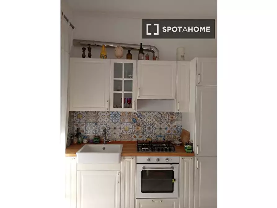 Immagine 5 di Ufficio in affitto  in Via dei Fiori a Roma