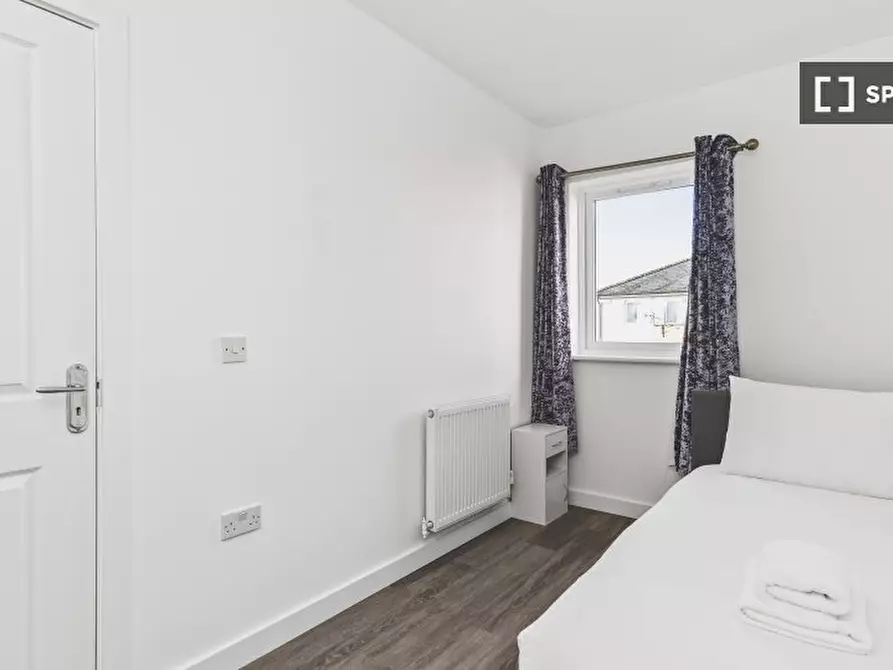 Immagine 9 di Appartamento in affitto  in Fairclough Cl a Southall