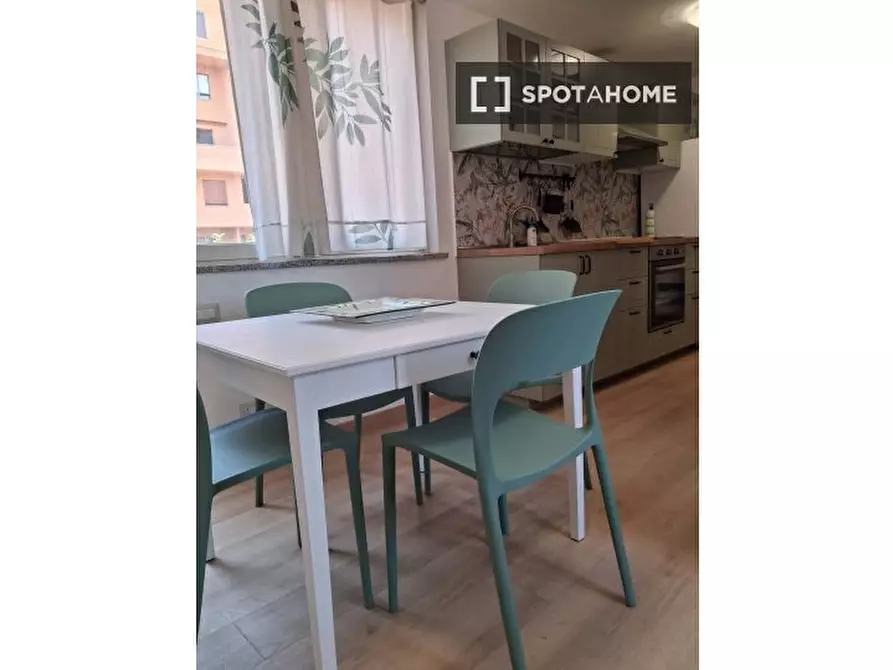 Immagine 5 di Appartamento in affitto  in Via Tazio Nuvolari a Roma