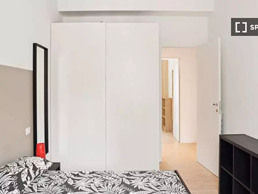 Immagine 13 di Camera condivisa in affitto  in Viale Legioni Romane a Milano