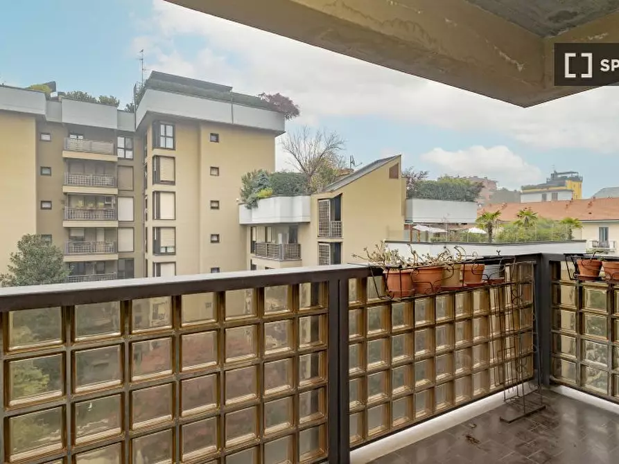 Immagine 9 di Camera condivisa in affitto  in Via Francesco Caracciolo a Milano