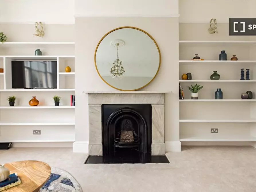 Immagine 4 di Appartamento in affitto  in flat a Kensington