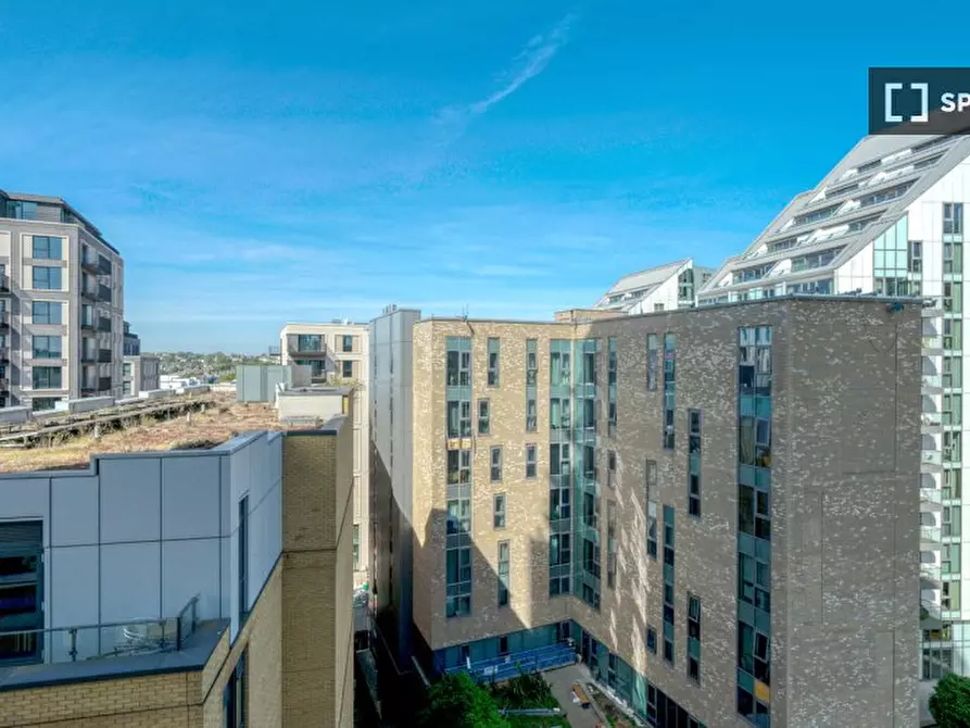 Immagine 2 di Appartamento in affitto  in Enterprise Way a Wandsworth