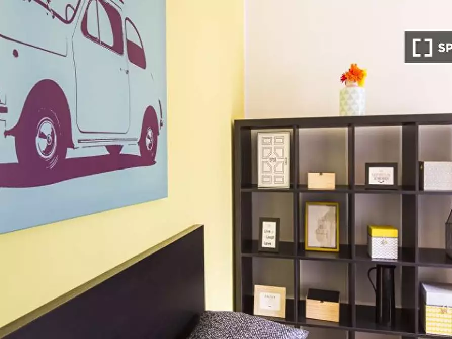 Immagine 3 di Camera condivisa in affitto  in Via Caproni a Milano