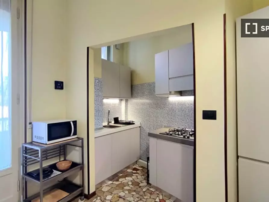 Immagine 4 di Appartamento in affitto  in Via Tavazzano a Milano