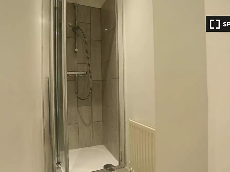 Immagine 8 di Camera condivisa in affitto  in Lytham Cl a Eltham