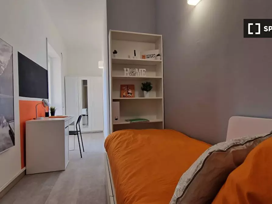 Immagine 8 di Camera condivisa in affitto  in Lungotevere di Pietra Papa a Roma