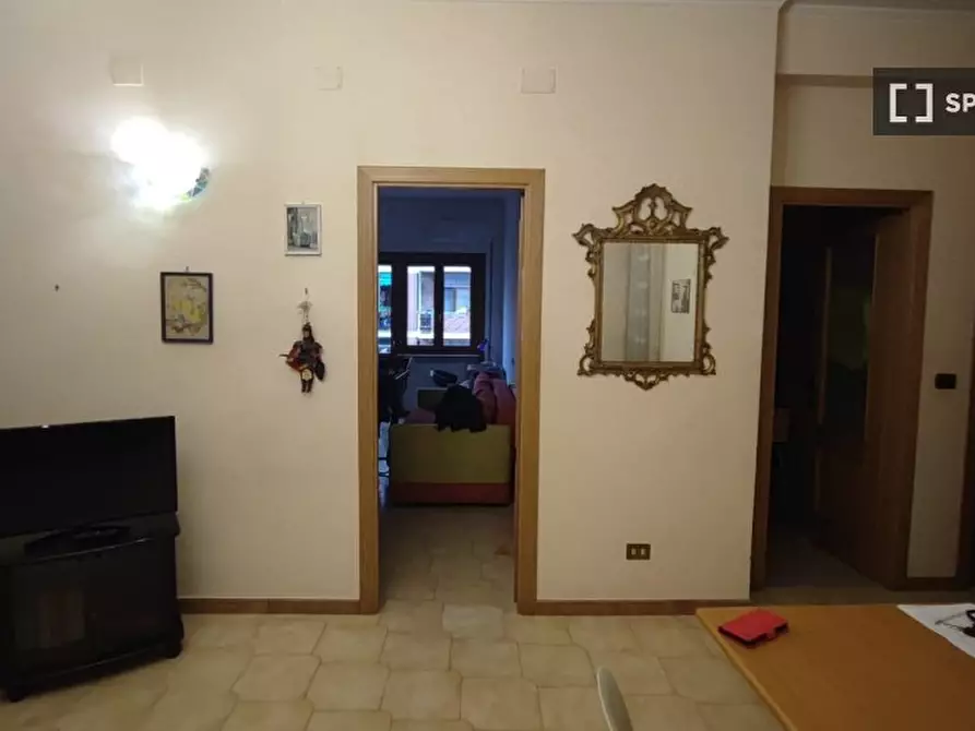 Immagine 5 di Camera condivisa in affitto  in Via Nocera Umbra a Roma