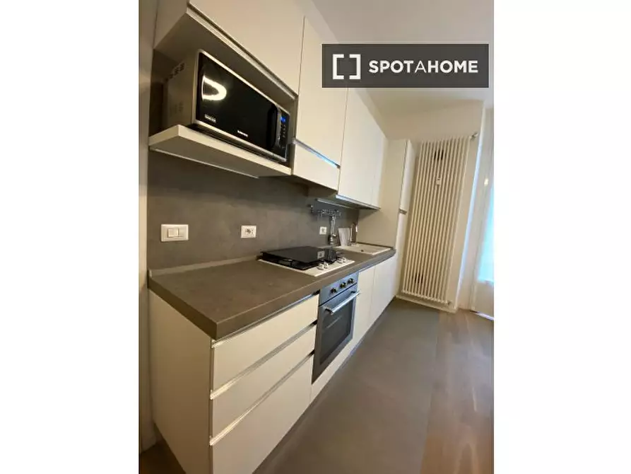 Immagine 9 di Appartamento in affitto  in Via San Gerolamo Emiliani a Milano