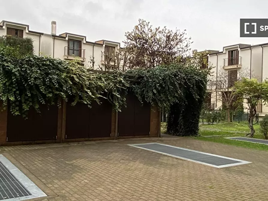 Immagine 10 di Camera condivisa in affitto  in Via Rutilia a Milano