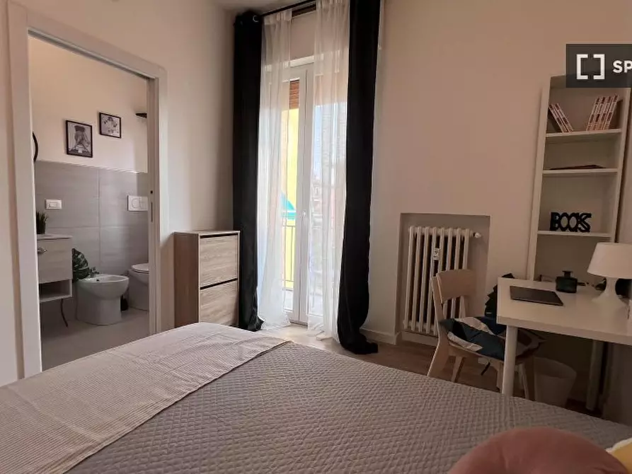 Immagine 10 di Camera condivisa in affitto  in Leandro Alberti a Bologna
