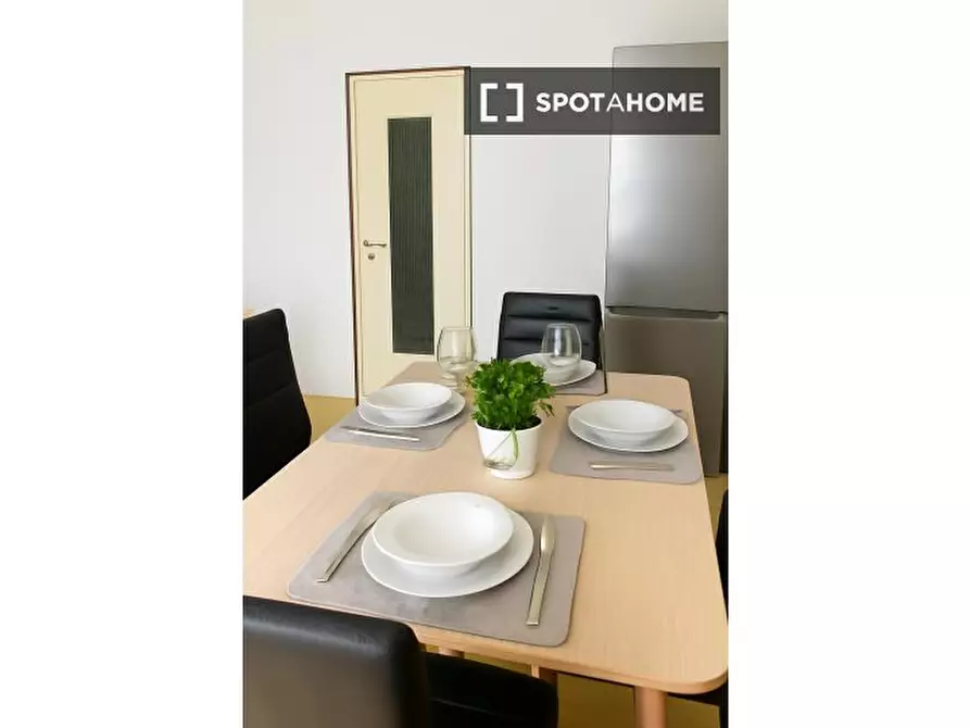 Immagine 5 di Camera condivisa in affitto  in Cilea a Milano