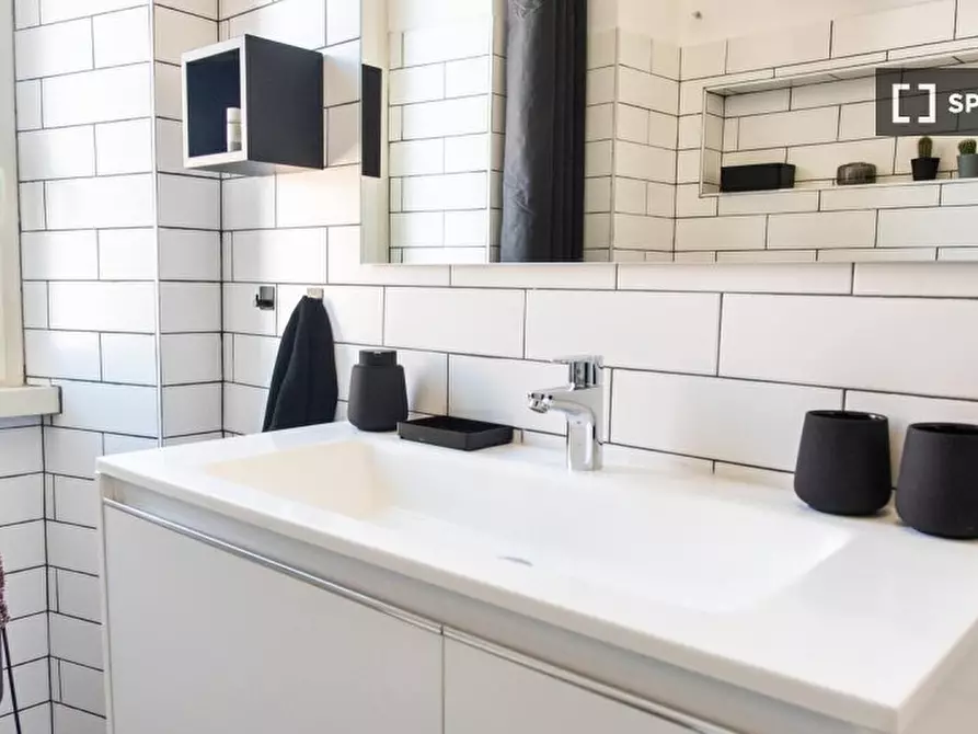 Immagine 10 di Appartamento in affitto  in Via Marsilio Cagnati a Roma