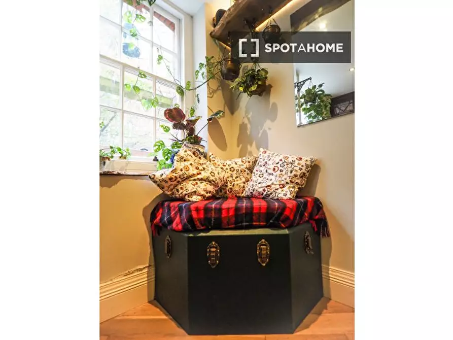 Immagine 5 di Appartamento in affitto  in Regency St a 