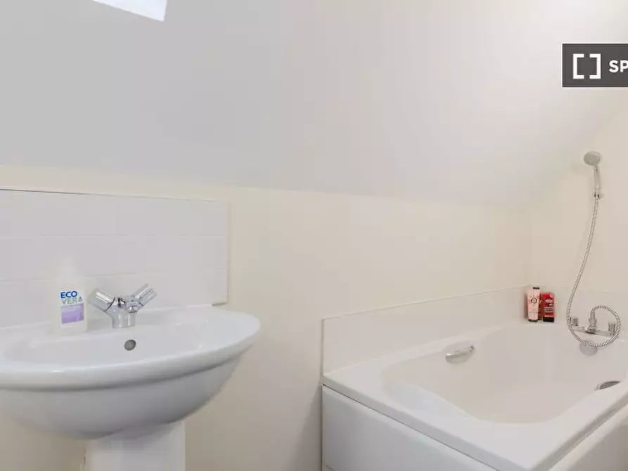 Immagine 5 di Appartamento in affitto  in flat a Poplar