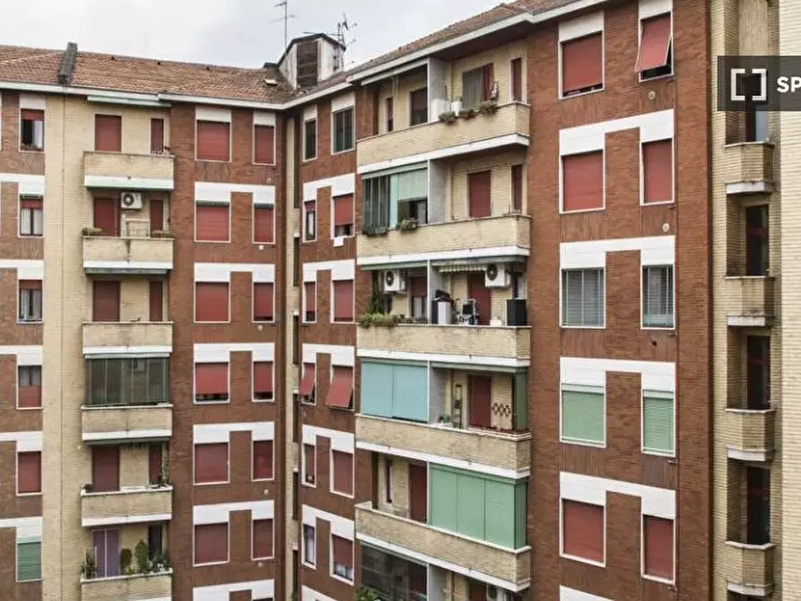 Immagine 2 di Camera condivisa in affitto  in Via Salvatore Barzilai a Milano